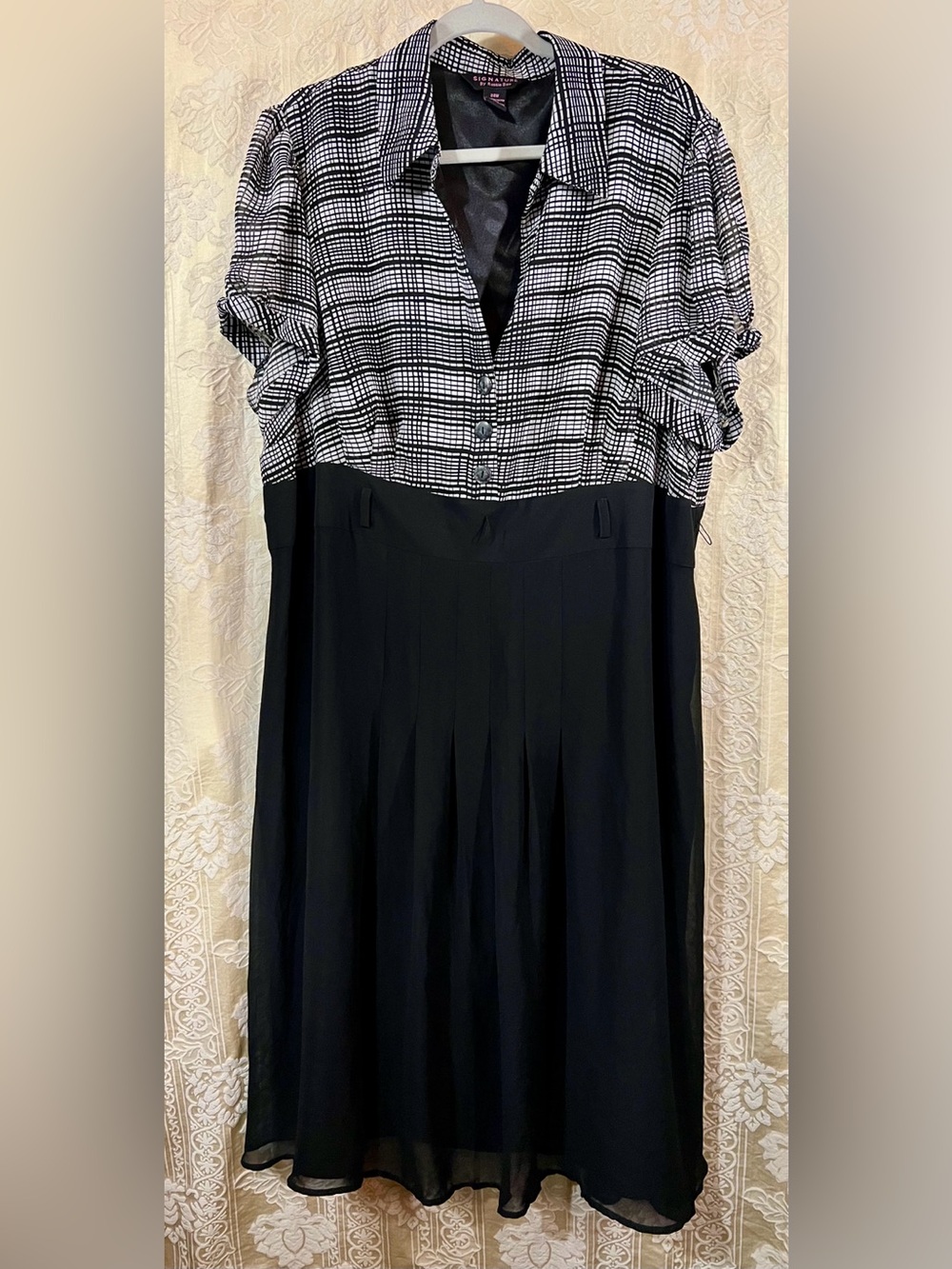 Signature by Robbie Bee Plaid Black Midi Dress Plus 24W - Picture 2 of 7